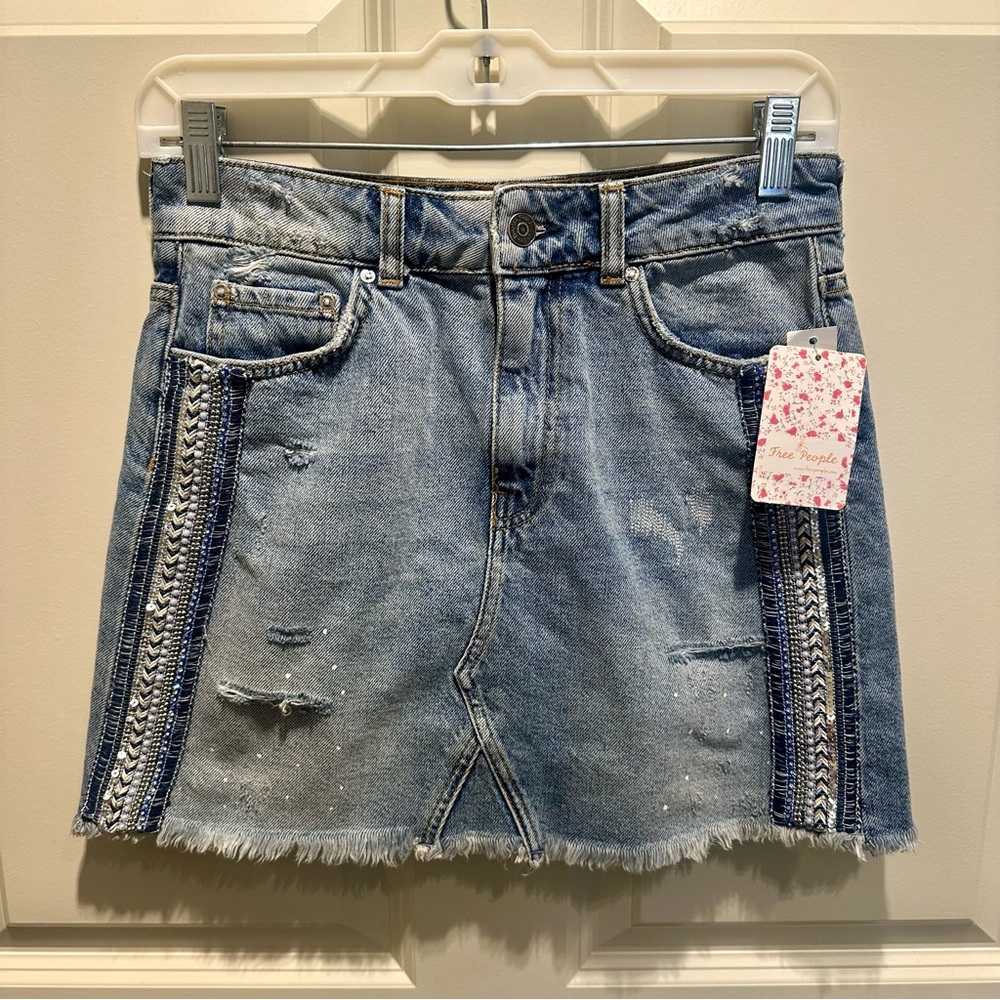 NWT Womens Free People We The Free Embellished Distressed Denim Mini Skirt Sz 2